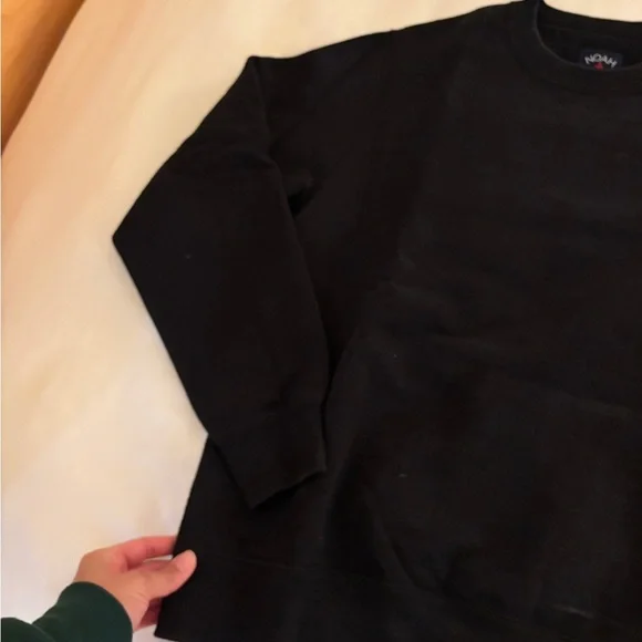 Noah Black Crewneck Sweater for Men Core Classic Crewneck sweatshirt hoodie - Picture 6 of 8